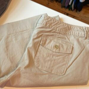 Eddie Bauer woman’s Bermuda shorts, size 16